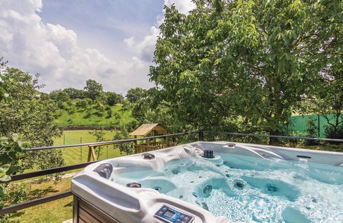 Jakovici House | Awesome home in Basici