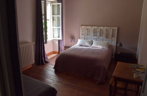 Jaunay-Clan Bed & Breakfast | B&B 2 steps from Futuroscope and the A10 motorway.