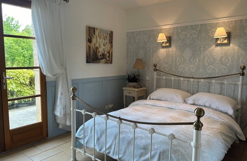 Domme Bed & Breakfast | B&B/Chambre d'hote in a tranquil location near Domme.