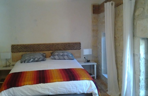 Saint-Emilion House | Barn in the middle of the vineyards of st emilon with a large capacity of reception