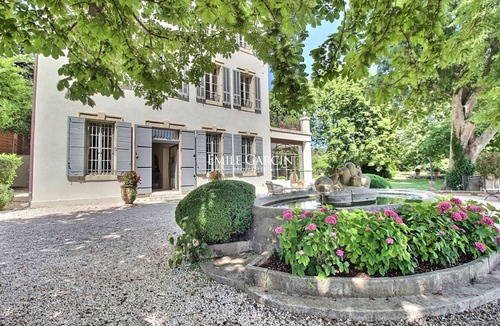 Aix-en-Provence House | Bastide for rent 10 min from Aix-en-Provence amidst vineyards