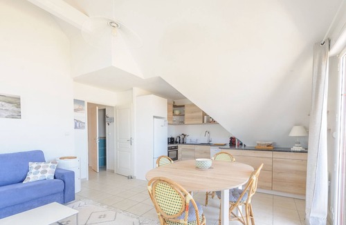 Port District Apartment | Beachfront T2 Apartment with Balcony, WiFi, Parking - Sleeps 4