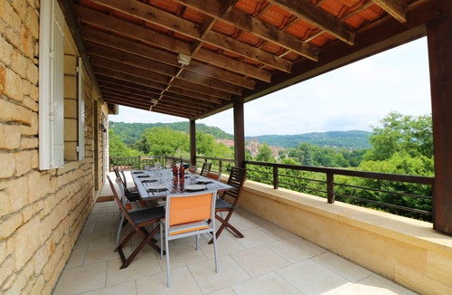 Saint-Cyprien House | BEAUSEJOUR: Large house with garden & swimming pool near village with all amenities