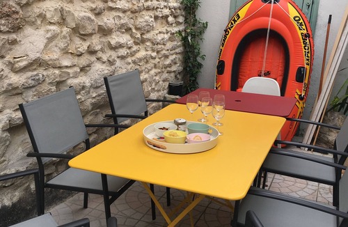 La Flotte Apartment | Beautiful apartment with terrace near beaches, shops.