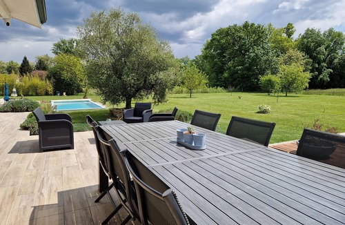 Casseneuil House | Beautiful architect-designed house in the heart of nature, 3 min from town center