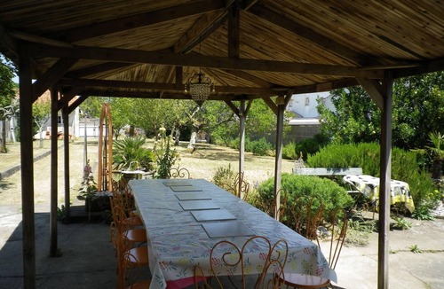 Meschers-sur-Gironde House | Beautiful villa, 1930's, 5 mins walk to beach and all shops. Wifi, 12 p, 5 ch.