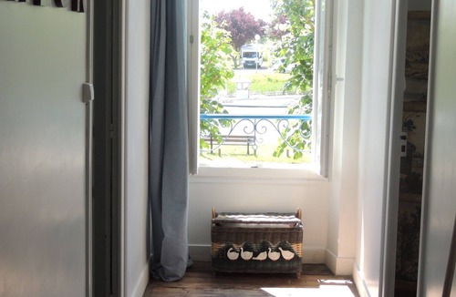 Mortagne-sur-Gironde House | Beautiful Charentais house with garden, sleeps 8 to 15, on the Giro estuary