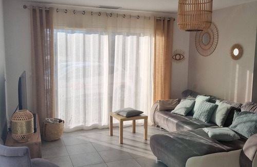 Saint-Jean-de-Marsacq Villa | Beautiful villa with swimming pool and wooded garden 20 minutes from the beach