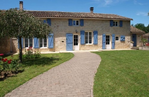 Alloinay House | Beautiful French Stone House with secure Heated Private pool & Garden