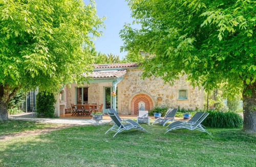 Gaillan-en-Medoc House | Beautiful private villa for 6 people with WIFI, TV, terrace and pets allowed