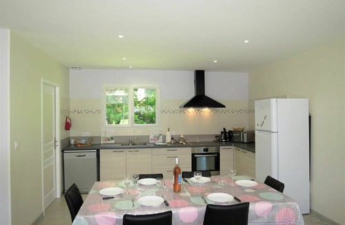 Civrac-en-Medoc House | Beautiful private villa for 4 guests with WIFI, TV and terrace