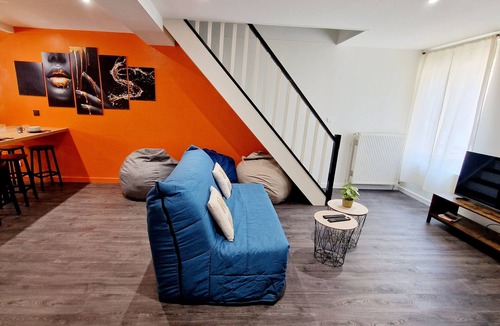 Agen House | Beautiful renovated house, 2 bedrooms, air conditioning, free private parking, Wi-Fi