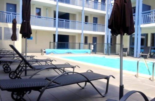 Biscarrosse Plage Apartment | Beautiful, warmly decorated apartment-1st line sea-Pool