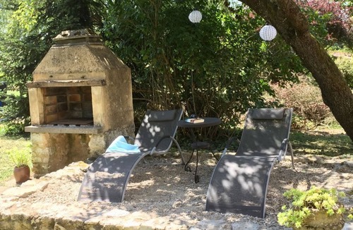 Puyguilhem House | Beautifully restored 2 bedroom house with private pool and barbecue.