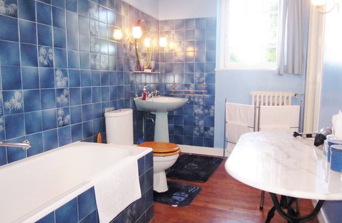 Chateauneuf-la-Foret Bed & Breakfast | Bed and breakfast , chambres d'hotes with swimming pool