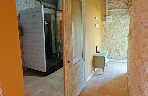 Mazeres Bed & Breakfast | Bed and Breakfast 'Chambre D'hôtes De La Hulotte' with Shared Pool, Wi-Fi and Air Conditioning