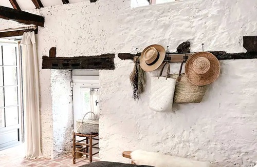 Tourtoirac Bed & Breakfast | Bed and Breakfast 'Domaine De Pragelier, Le Cottage' with Shared Pool