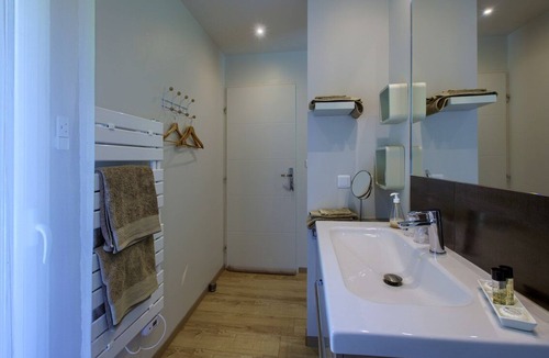 Sadirac House | Bed and Breakfast is near Bordeaux and St Emilion vineyards