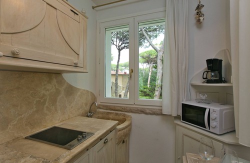 Marina di Castagneto Carducci House | Belvilla by OYO Nice Holiday Home near Sea