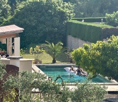 Noves Villa | Belle bastide provençale