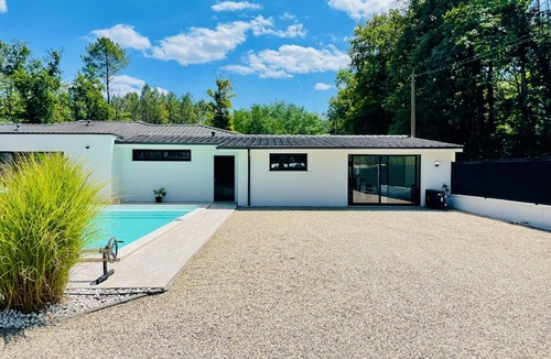 Saint-Selve Apartment | Belle Dépendance au Calme Sud-gironde