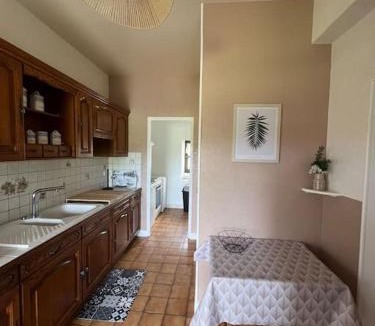 Cressat House | Belle Maison avec vue magnifique , séjour pleine nature gd jardin