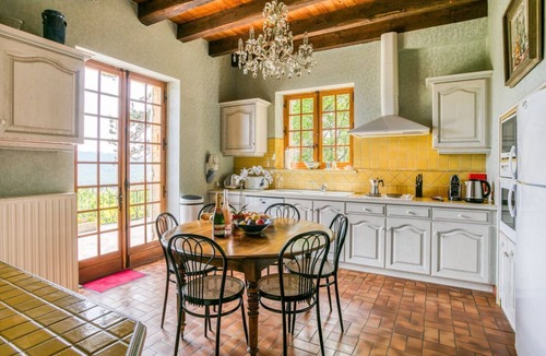 Castelnaud-la-Chapelle Villa | Belle Vue - Four Bedroom Villa, Sleeps 8