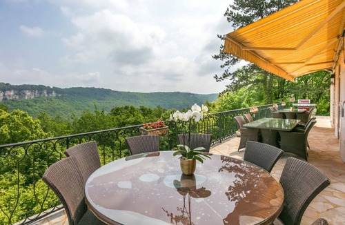Castelnaud-la-Chapelle Villa | Belle Vue - Four Bedroom Villa, Sleeps 8