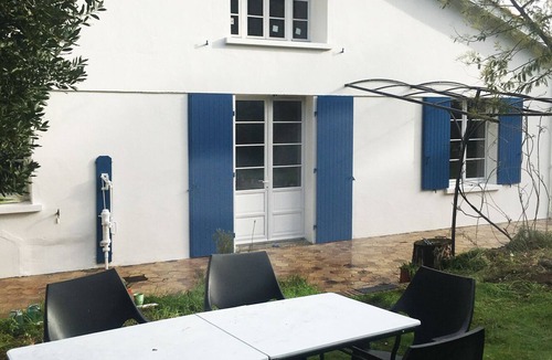 Le Grand-Village-Plage House | Between beach and forest