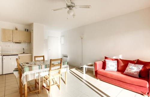 Biscarrosse Plage Apartment | Biscarrosse Plage : T2 avec Terrasse, à 50m de l’Océan et Proche Centre, Parking Privé - FR-1-521-62