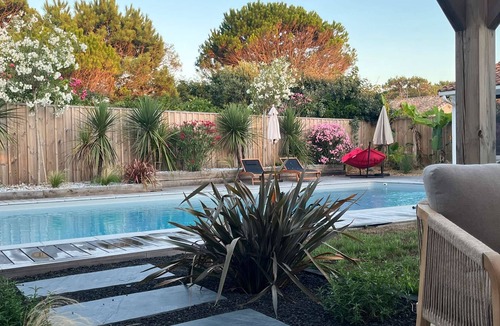 Biscarrosse Plage House | Biscarrosse Villa avec piscine à 300m des plages pour 13 personnes