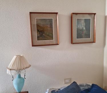 Empoli House | Blu room