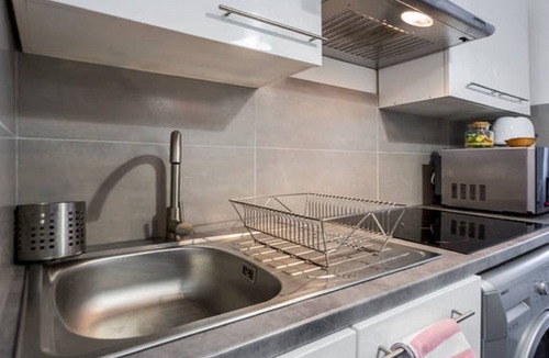 Hotel de Ville - Quinconces Apartment | Bordeaux Hyper Center ville Rue Courbin renovated, cozy and bright