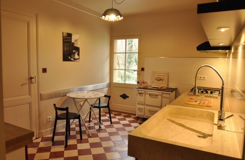 La Brede House | BORDELAIS - HOUSE PARK 1/2 HA - 2 BEDROOMS - 4 BEDS. HEATING AND CLIM.