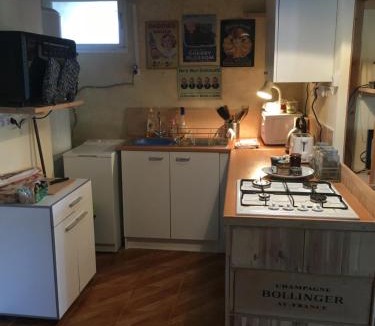 Bouin Apartment | Boutonne Rouge Gite