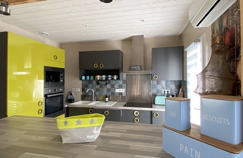 Saint-Clement-des-Baleines House | Bright house near the sea. Lovely decor, large enclosed garden. Car parking