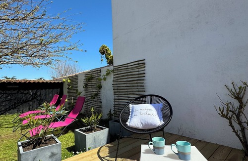 Saint-Clement-des-Baleines House | Bright house near the sea. Lovely decor, large enclosed garden. Car parking