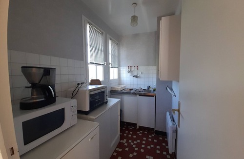 La Roche-Posay Apartment | Bright studio downtown with balcony