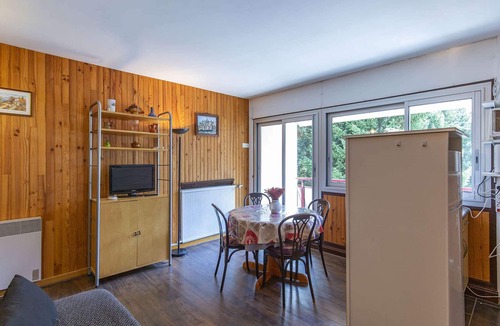 Eaux-Bonnes Apartment | Bright T2 apartment, near slopes, 6 pers, residence with elevator