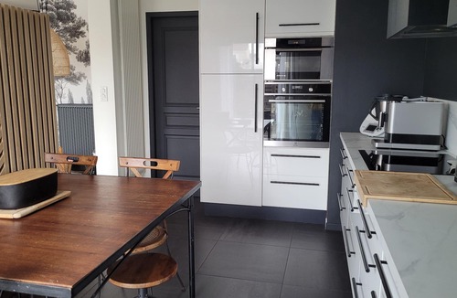 Bordeaux-Lac House | Bruges Near Bordeaux: Great house with garden and pool