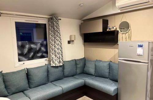 Les Mathes House | Bungalow charmant au cœur de Les Mathes avec piscine partagée