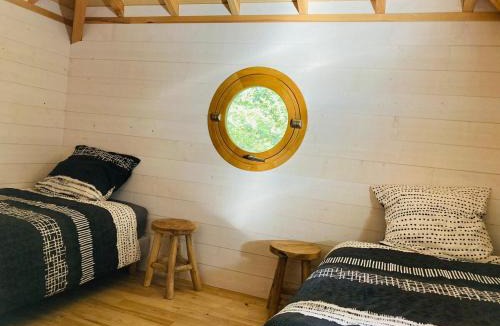 Brive-la-Gaillarde Ski Chalet | Cabane La Douce Parenthese