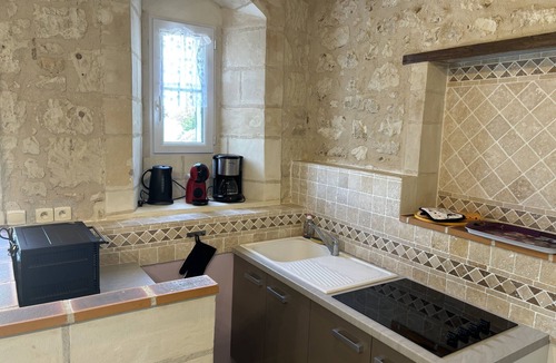 Thure Apartment | Camélia-Apartment-Private Bathroom