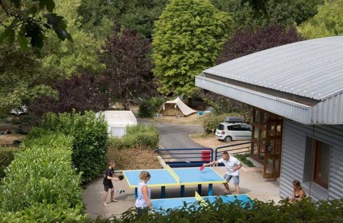 Collonges-la-Rouge House | Camping 3 étoiles - eeiicg
