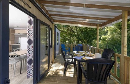 Montpon-Menesterol House | Camping 3 étoiles - Piscine - ccba0bb