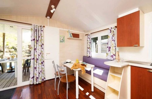 Montpon-Menesterol House | Camping 3 étoiles - Piscine - ccba0bd