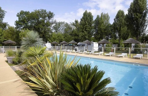 Montpon-Menesterol House | Camping 3 étoiles - Piscine - ccbb0ie