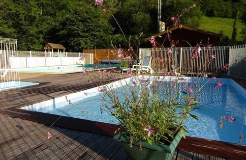 Louvie Juzon House | Camping 3 étoiles - Piscine - ccbaddh