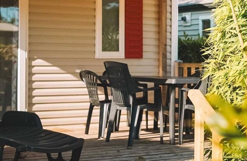 Surgeres House | Camping 3 étoiles - Piscine - ccbbbee
