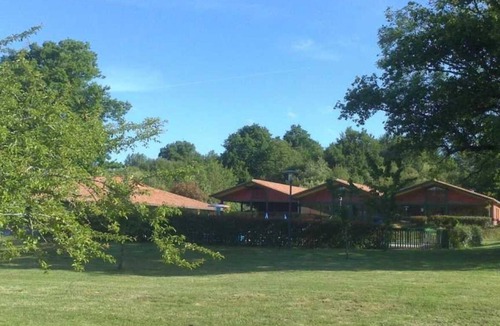 Pressignac House | Camping 4 étoiles - Piscine - ccbbghg